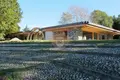 5 bedroom villa 1 300 m² Laghetto, Italy