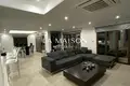 Mieszkanie 2 pokoi 180 m² w Strovolos, Cyprus