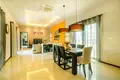 villa de 3 chambres 250 m² Phuket, Thaïlande