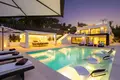 5-Schlafzimmer-Villa 447 m² Marbella, Spanien