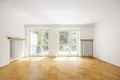 Commercial property 220 m² in Warsaw, Poland