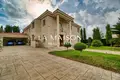 6 bedroom house 570 m² Tala, Cyprus