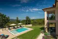 Dom 4 pokoi 230 m² Pula, Chorwacja