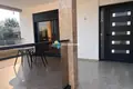 Villa de 4 dormitorios 200 m², Montenegro
