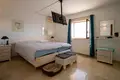 5-Schlafzimmer-Villa 310 m² l Alfas del Pi, Spanien