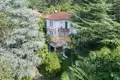 Villa 450 m² Arona, Italien
