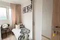 Habitación cerca del metro en Varsovia, Polonia (gastos incluidos)