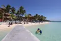 2 bedroom condo 125 m² West Bay, Honduras