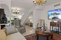 Stadthaus 4 Schlafzimmer 255 m² Marbella, Spanien