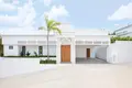 Villa de tres dormitorios 457 m² Si Sunthon, Tailandia