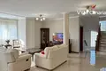 villa de 5 dormitorios 360 m² Urbanizacion Dona Pepa, Španjolska