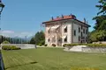 Villa 1 300 m² Luino, Italia