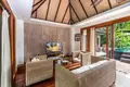 3 bedroom villa 325 m² Ban Bang Thao, Thailand