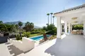 villa de 5 dormitorios 448 m² Marbella, España