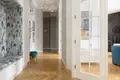 Mieszkanie 2 pokoi 96 m² w Warszawa, Polska