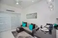 2 bedroom condo 6 667 m² West Bay, Honduras