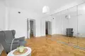 Apartamento 3 habitaciones 77 m² en Varsovia, Polonia