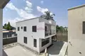 Квартира 4 спальни  Аккра, Гана