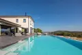 Villa de 4 dormitorios 435 m² Umag, Croacia