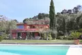 3 bedroom villa 187 m² Imperia, Italy