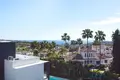 4-Schlafzimmer-Villa 424 m² Estepona, Spanien