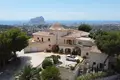 Villa 8 bedrooms 1 089 m² Calp, Spain