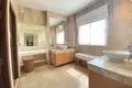 5 bedroom villa 842 m² Ban Bang Thao, Thailand
