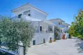 Hotel 400 m² in Potos, Greece