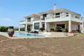 Villa de 9 habitaciones 600 m² Agios Konstantinos, Grecia