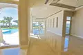 Dom 6 pokojów 800 m² Pervolia, Cypr