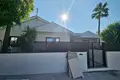 Bungalow de 3 dormitorios  en Germasogeia, Chipre