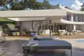 4 bedroom Villa 220 m², All countries