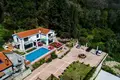 Villa de 4 dormitorios 390 m² denovici, Montenegro