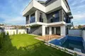 Villa de 4 dormitorios 250 m² Muratpasa, Turquía