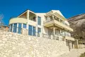 Villa de 4 dormitorios 374 m² Montenegro, Montenegro