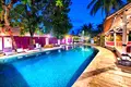 Mieszkanie 23 pokoi 1 103 m² Lombok Utara, Indonezja