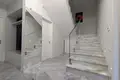 Haus 4 zimmer  Tiflis, Georgien