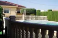 Villa de 4 dormitorios 240 m² Orihuela, España