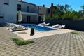 villa de 5 dormitorios 280 m² Grad Pula, Croacia