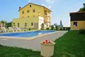 Villa 8 habitaciones 500 m² Rabac, Croacia