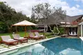 Villa de 6 chambres 789 m² Kerobokan Kelod, Indonésie