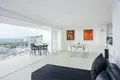 Mieszkanie 2 pokoi 111 m² Karon, Tajlandia