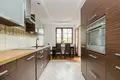 Mieszkanie 3 pokoi 74 m² Warszawa, Polska