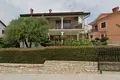 Hotel 236 m² Novigrad, Kroatien