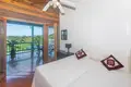 2 bedroom house 135 m² Roatan, Honduras