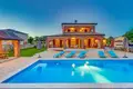 Villa de 4 dormitorios 205 m² Grad Novigrad, Croacia