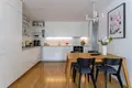Mieszkanie 4 pokoi 78 m² Warszawa, Polska