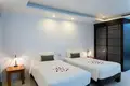 Mieszkanie 3 pokoi 300 m² Karon, Tajlandia