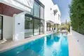 villa de 5 dormitorios 470 m² Marbella, España