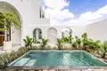 Villa mit 2 Schlafzimmern 110 m² Canggu, Indonesien